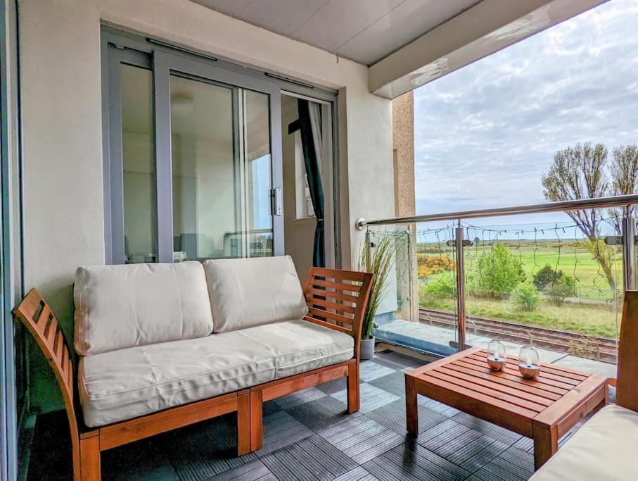 Beautiful 2 Bedroom Flat Overlooking Golf Course Carnoustie Dış mekan fotoğraf